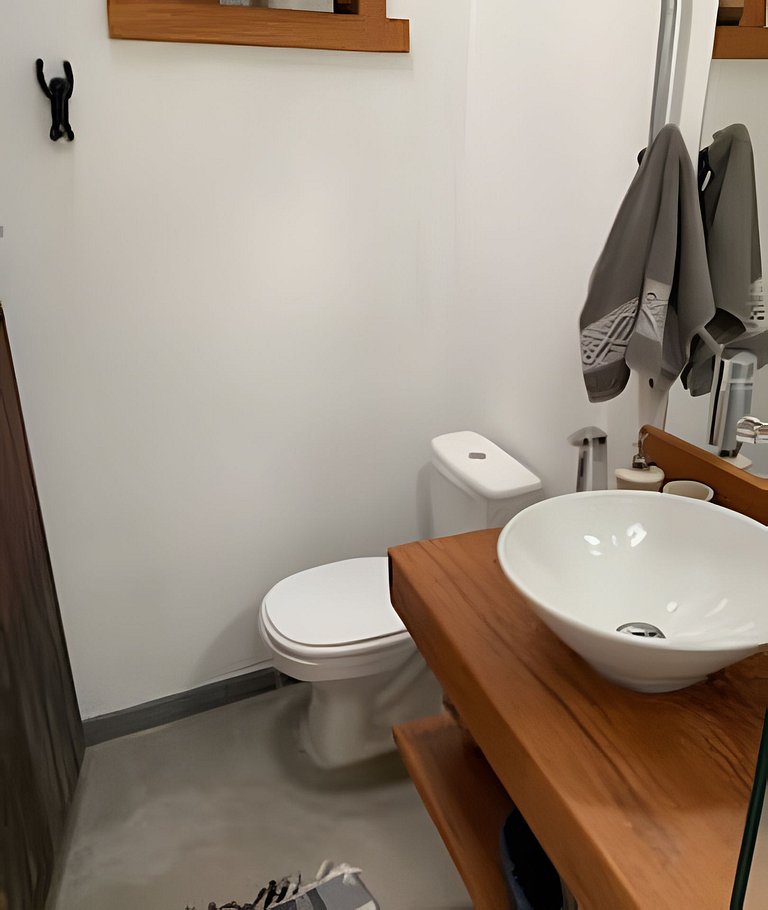 Casa incrível, chalés aconchegantes e lindo jardim